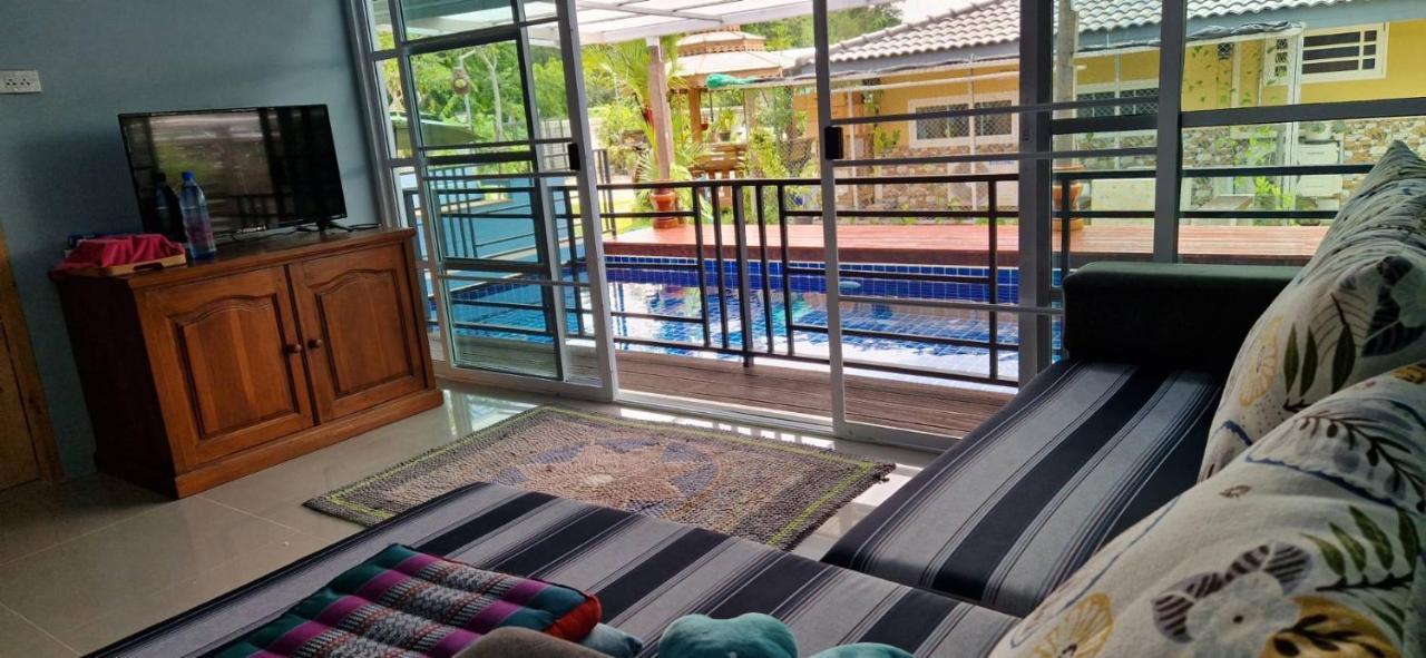 Bed and Breakfast Mana Pool House à Chiang Rai Extérieur photo